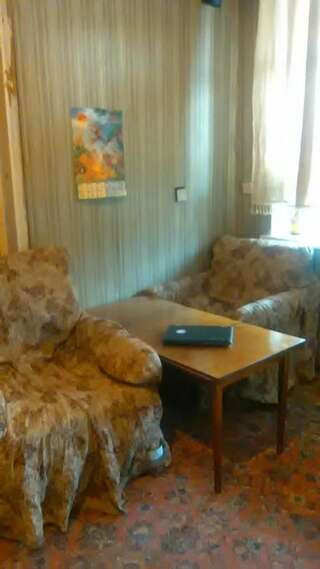 Гостевой дом Hotel Kazbegi 1 Степанцминда Трехместный номер с основными удобствами-8